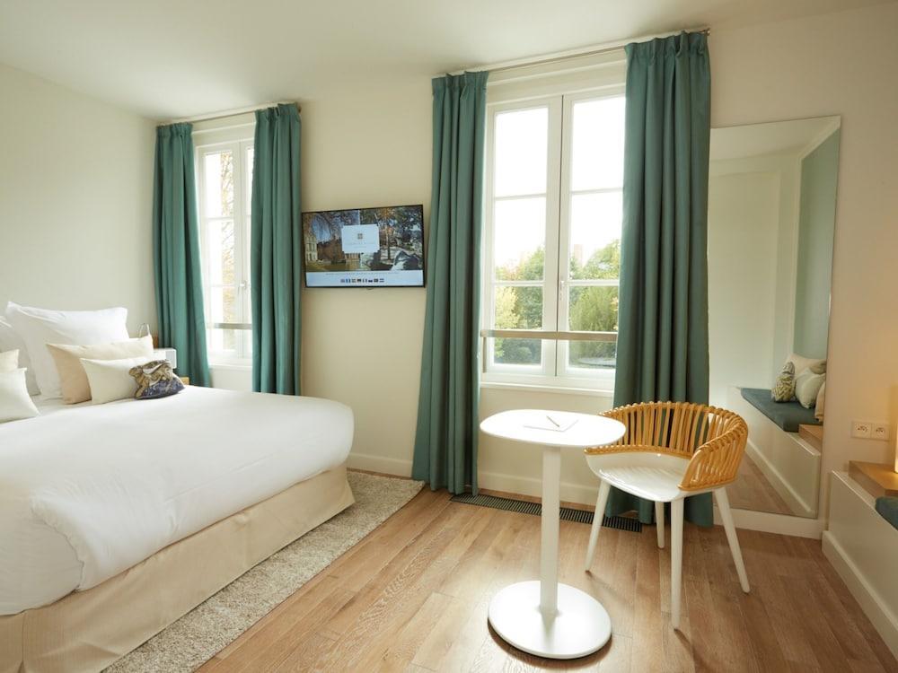Hotel La Demeure Du Parc 4*